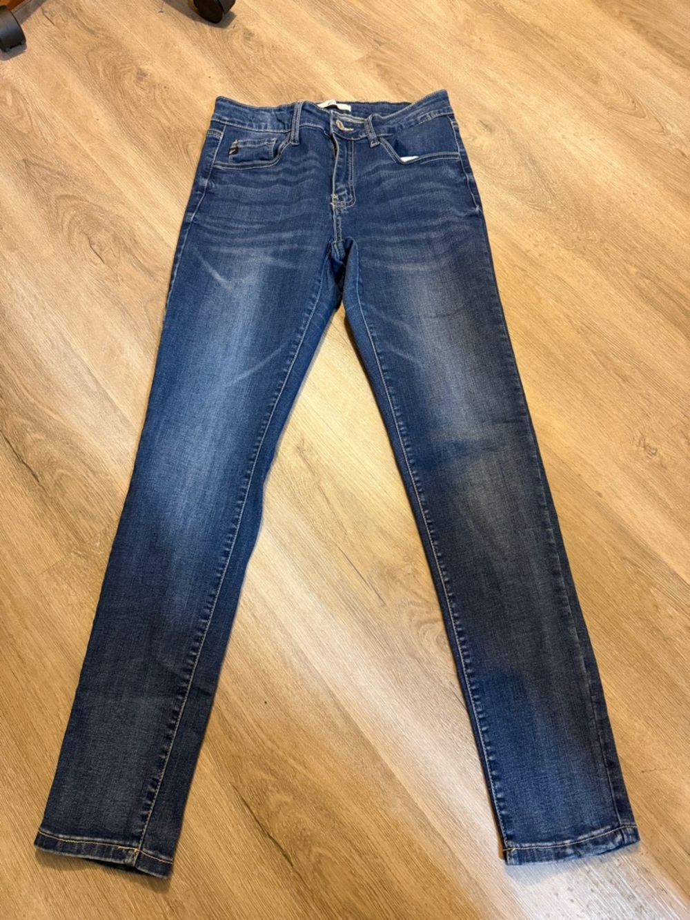 KanCan Skinny Jeans Size 9/28 Dark Wash Stretch Denim